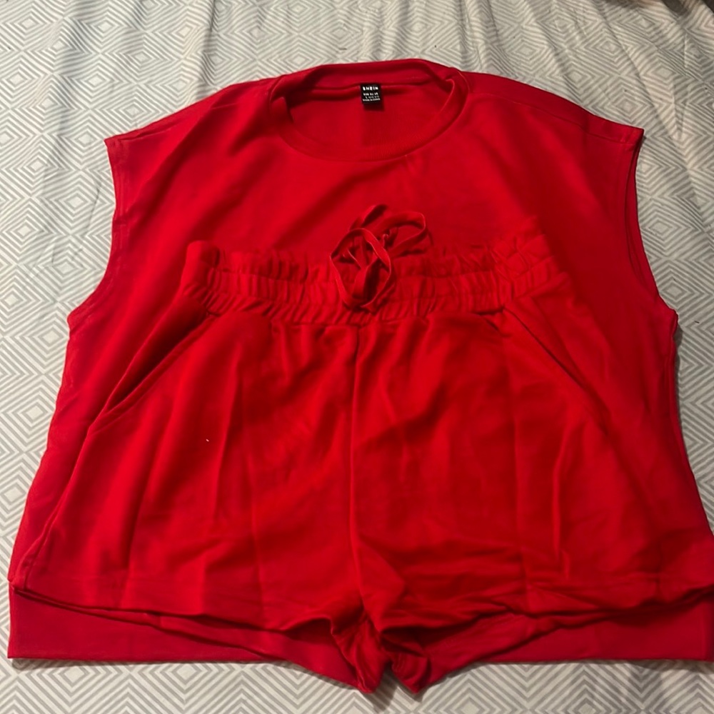 Cute red short set